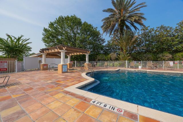 550 Florida Club Blvd 303, St Augustine, FL 32084