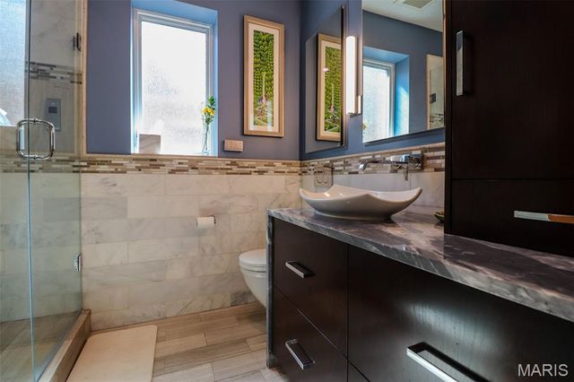 6221 Marquette Avenue, St Louis, MO 63139