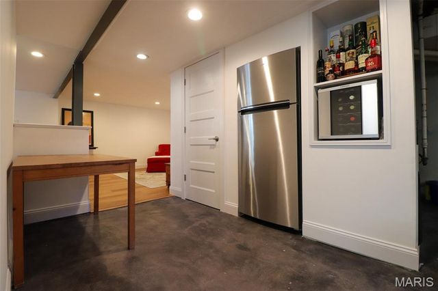6221 Marquette Avenue, St Louis, MO 63139