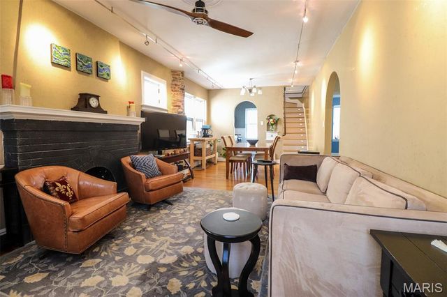 6221 Marquette Avenue, St Louis, MO 63139