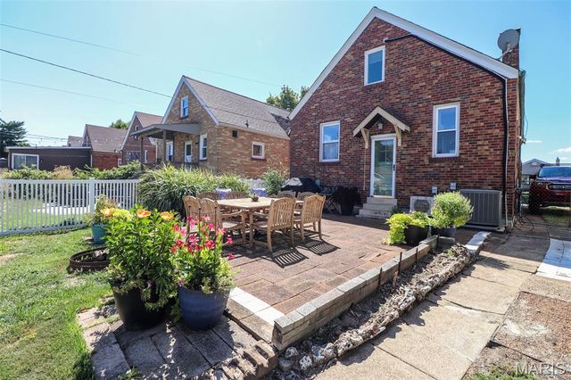 6221 Marquette Avenue, St Louis, MO 63139