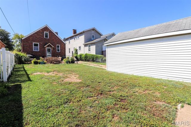 6221 Marquette Avenue, St Louis, MO 63139