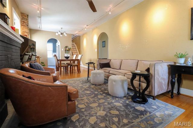 6221 Marquette Avenue, St Louis, MO 63139