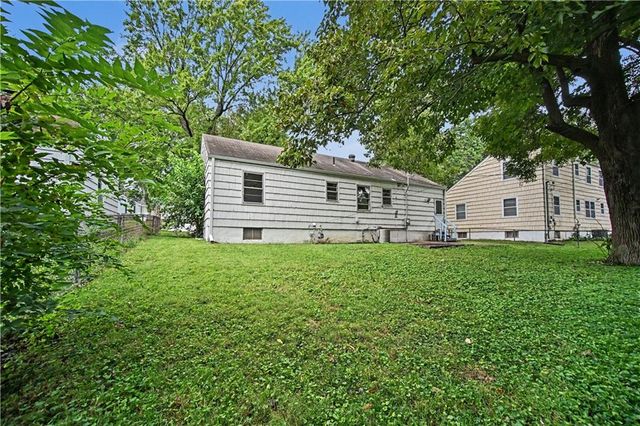 5733 Dearborn Street, Mission, KS 66202