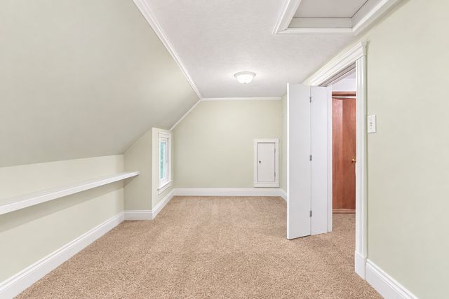 20 Division Street, Algonquin, IL 60102