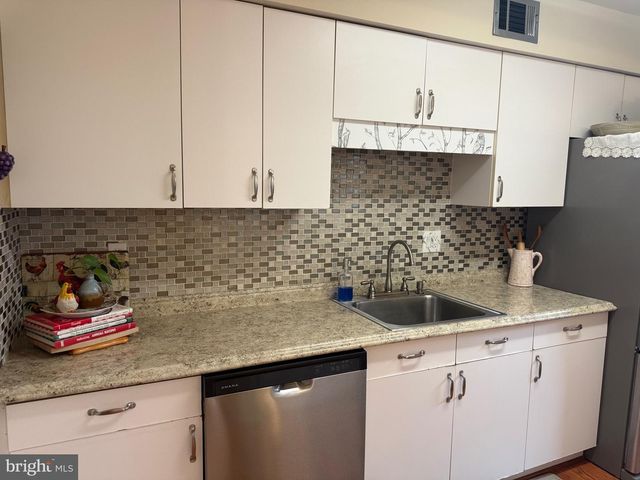 9730 HAGEL CIR, Lorton, VA 22079