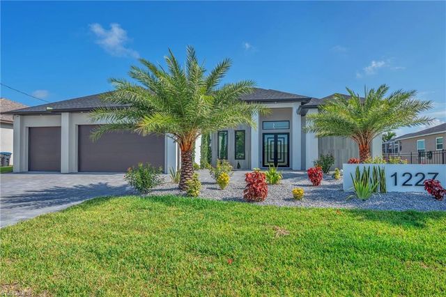 1227 SW 37th ST, Cape Coral, FL 33914