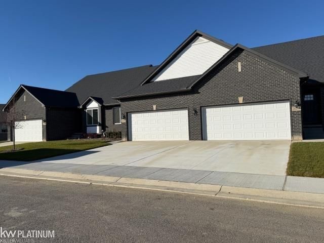 26169 Juliagrove Lane, Chesterfield Twp, MI 48051