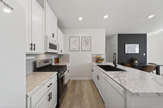 5008 ARROW VIS, Marion, TX 78124