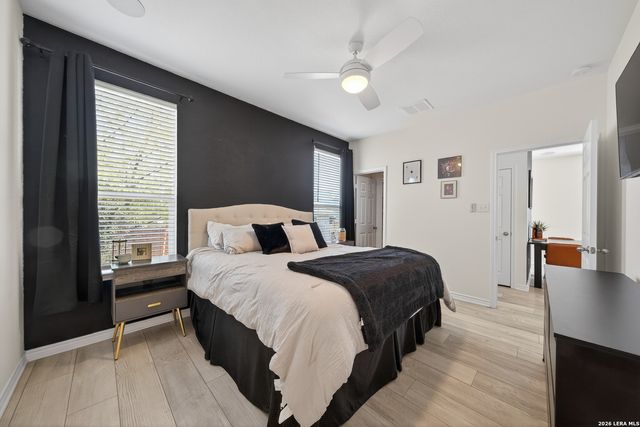 5008 ARROW VIS, Marion, TX 78124