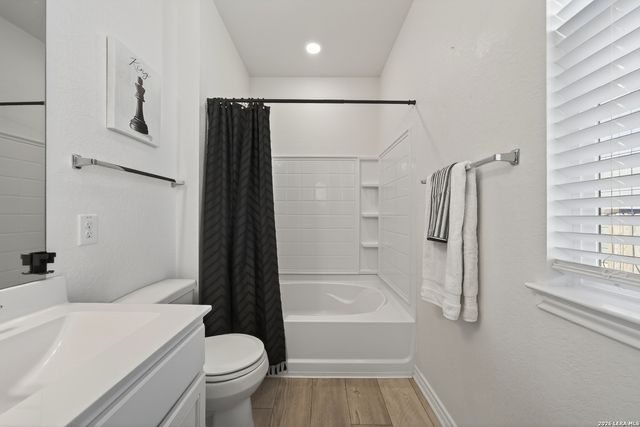 5008 ARROW VIS, Marion, TX 78124