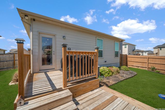 5008 ARROW VIS, Marion, TX 78124