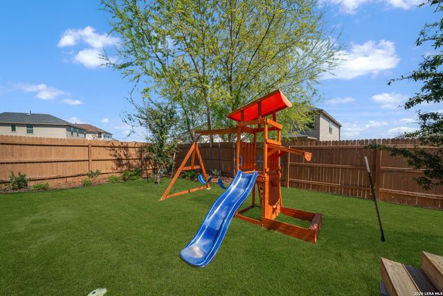 5008 ARROW VIS, Marion, TX 78124