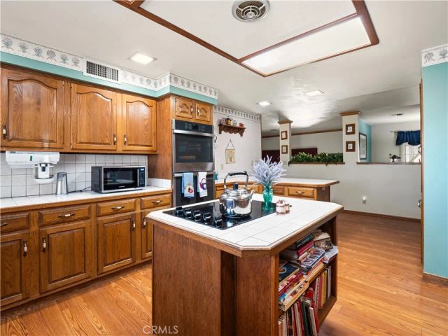 33805 Crown Valley Road, Acton, CA 93519