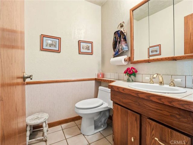 33805 Crown Valley Road, Acton, CA 93519