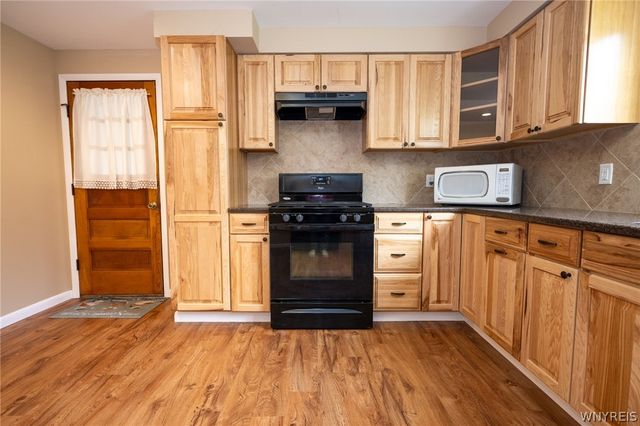 40 Woodmar Terrace, West Seneca, NY 14224