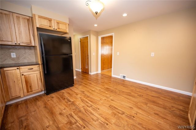 40 Woodmar Terrace, West Seneca, NY 14224