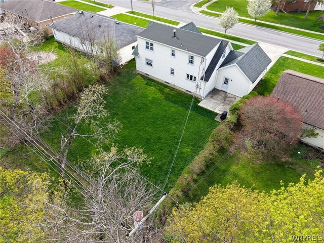 40 Woodmar Terrace, West Seneca, NY 14224