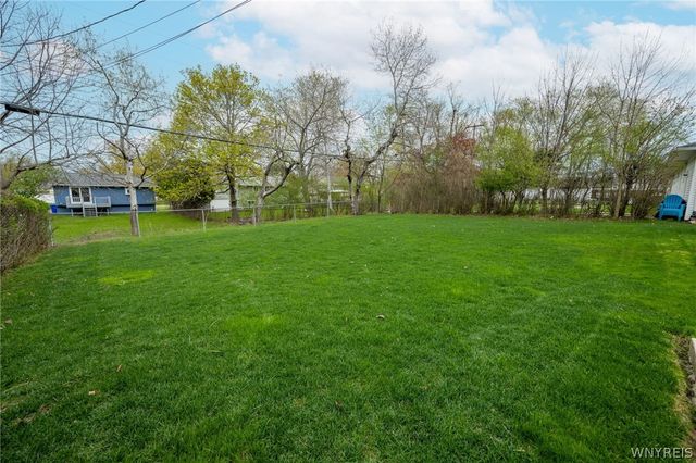 40 Woodmar Terrace, West Seneca, NY 14224