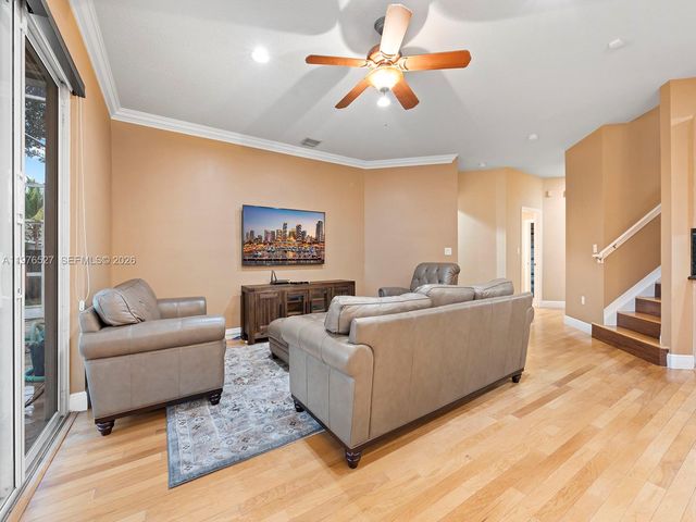 1104 NW 139th Avenue, Pembroke Pines, FL 33028