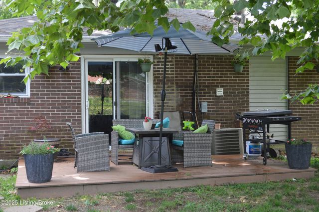 3717 Wednesday Way, Louisville, KY 40219