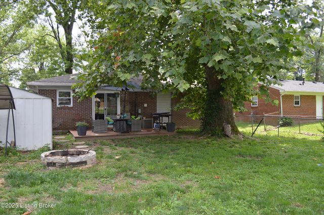 3717 Wednesday Way, Louisville, KY 40219