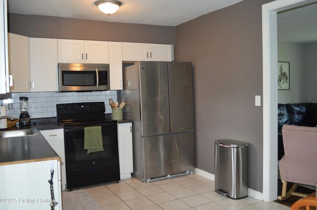 3717 Wednesday Way, Louisville, KY 40219