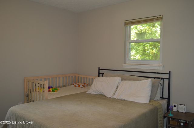 3717 Wednesday Way, Louisville, KY 40219