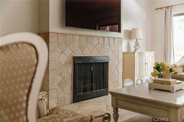 2332 Fox Hills 103, Los Angeles, CA 90064