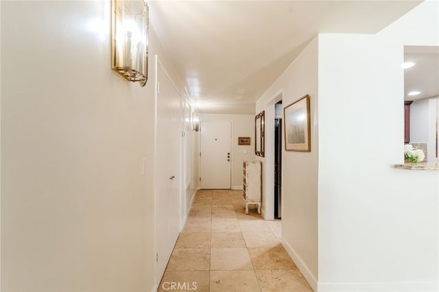 2332 Fox Hills 103, Los Angeles, CA 90064