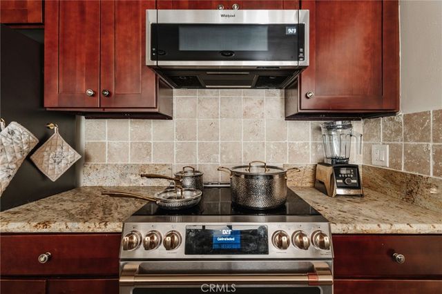 2332 Fox Hills 103, Los Angeles, CA 90064