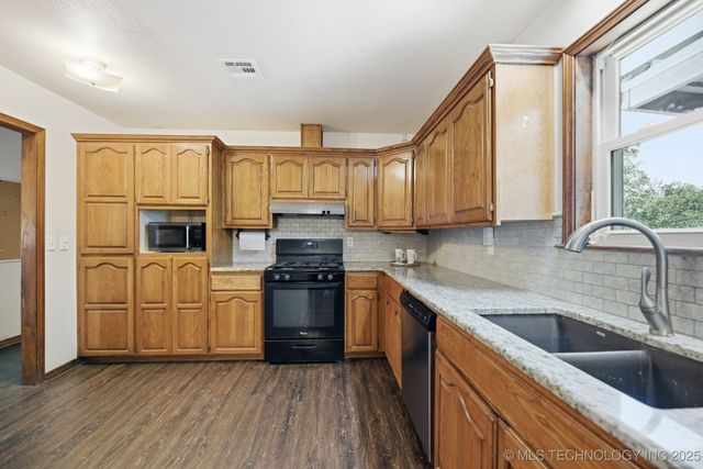 15232 E 495 Road, Claremore, OK 74019