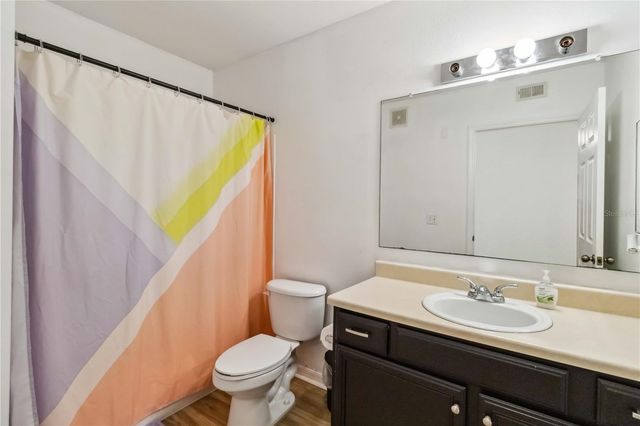 1000 VILLAGIO CIRCLE 105, Sarasota, FL 34237