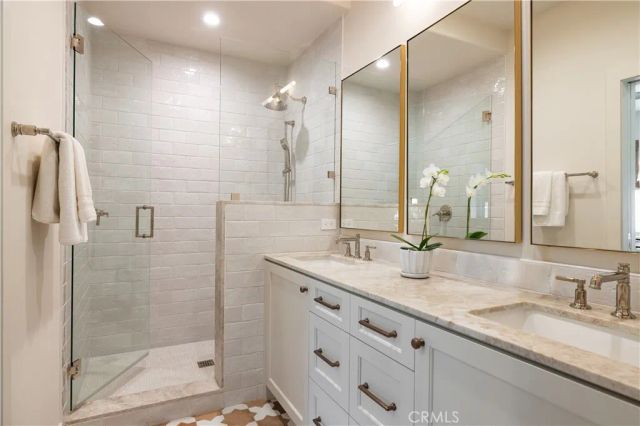 215 Lonetree, Irvine, CA 92603