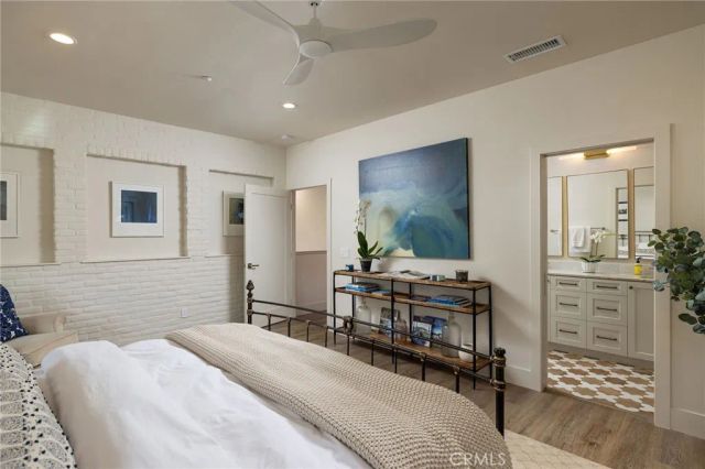 215 Lonetree, Irvine, CA 92603