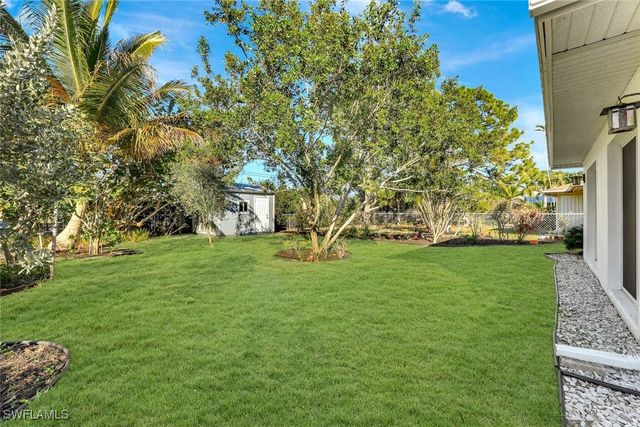 55 9th ST, Bonita Springs, FL 34134