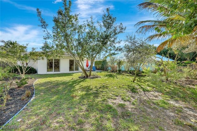 55 9th ST, Bonita Springs, FL 34134