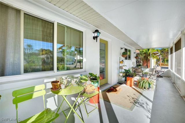 55 9th ST, Bonita Springs, FL 34134