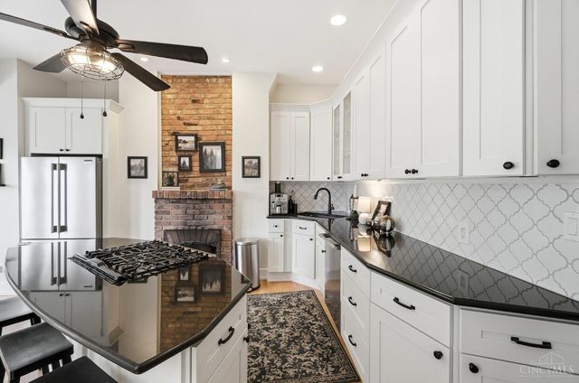 1021 St Gregory Street, Cincinnati, OH 45202