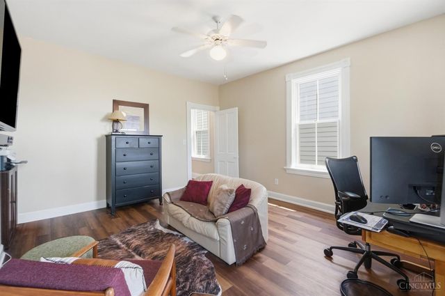 1021 St Gregory Street, Cincinnati, OH 45202