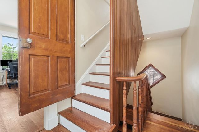 1021 St Gregory Street, Cincinnati, OH 45202