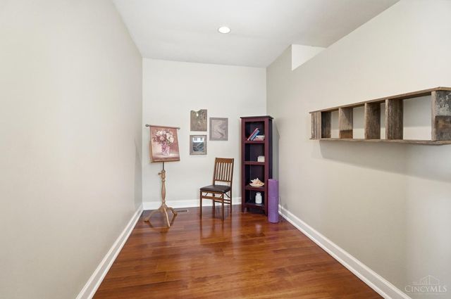 1021 St Gregory Street, Cincinnati, OH 45202