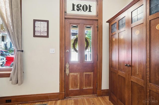 1021 St Gregory Street, Cincinnati, OH 45202