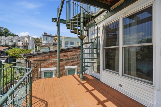 1021 St Gregory Street, Cincinnati, OH 45202