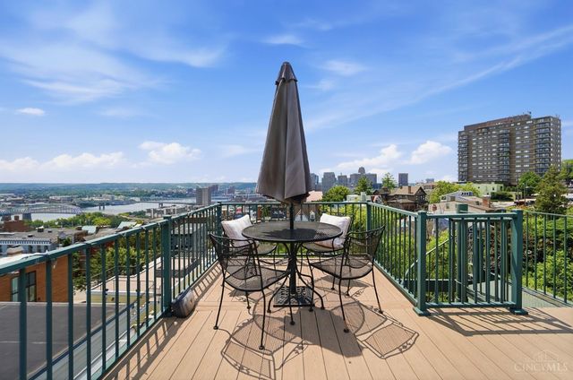 1021 St Gregory Street, Cincinnati, OH 45202