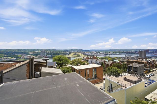 1021 St Gregory Street, Cincinnati, OH 45202