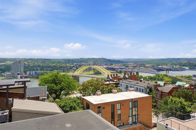 1021 St Gregory Street, Cincinnati, OH 45202