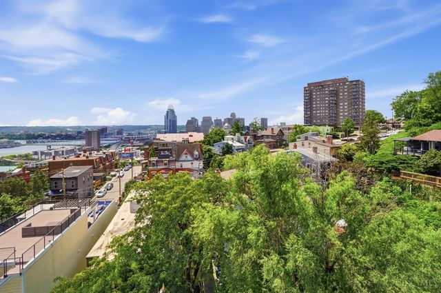 1021 St Gregory Street, Cincinnati, OH 45202
