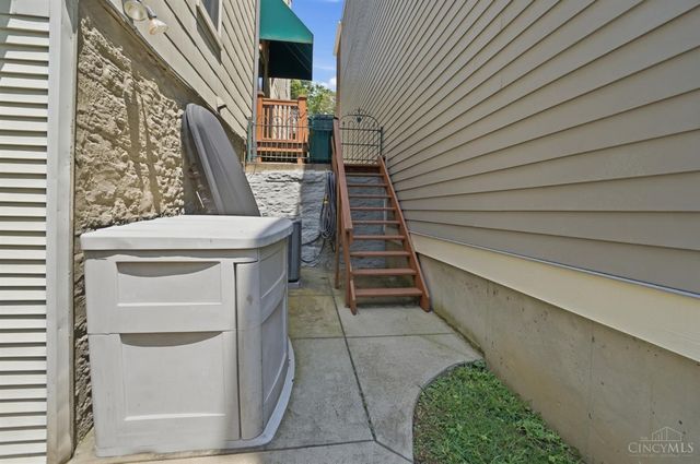 1021 St Gregory Street, Cincinnati, OH 45202