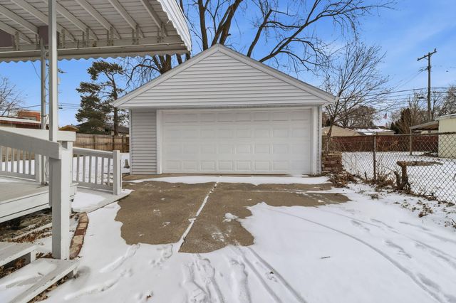 13747 Humphrey Street, Southgate, MI 48195